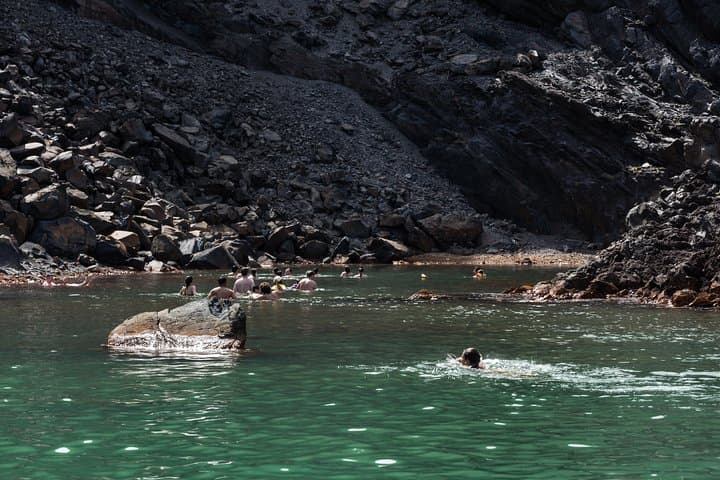 Santorini Caldera Cruise Tour (Volcano, Hot Springs, Thirassia)
